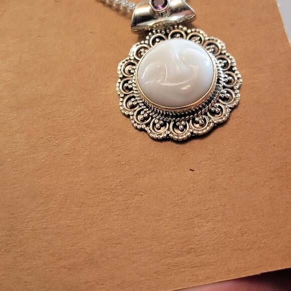 Vintage Silver Necklace with Moon Face Pendant Mother of Pearl and Purple Gem - Picture 8 of 10